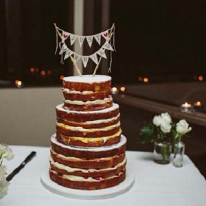 CosNaked Wedding Cake