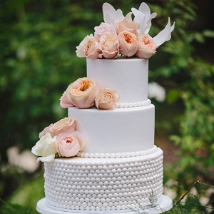 Wedding Cake With Peach Roses