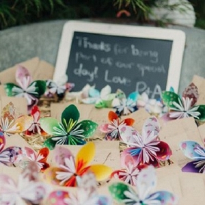 Paper Flowers for Guests
