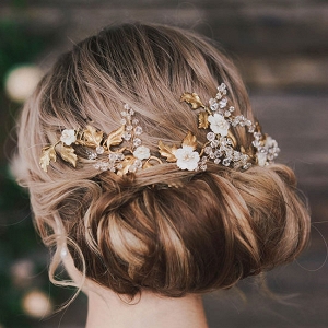 Gold Beaded Hairpiece