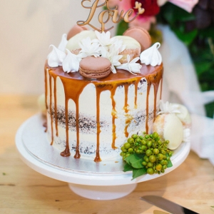 Caramel Drip Wedding Cake