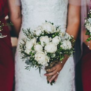 Wedding Bouquets With White Roses