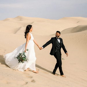 Engagement session at California's imperial sand dunes