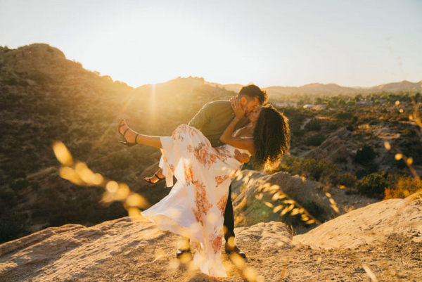 Fall engagement session on the rocks