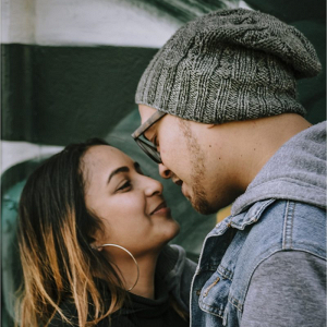 Casual yet perfect winter engagement session
