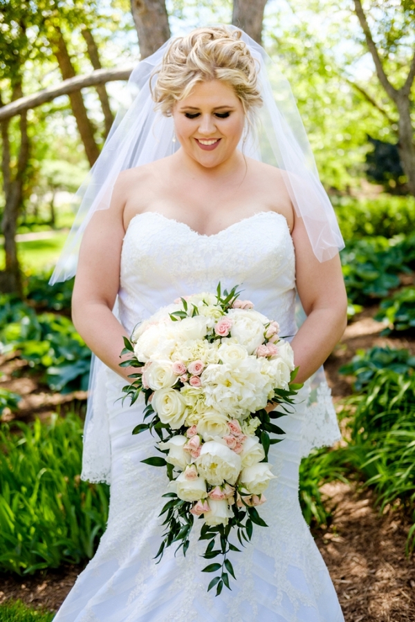gray wedding on Pretty Pear Bride