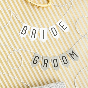 Darling free printable alphabet banner, perfect for wedding details!