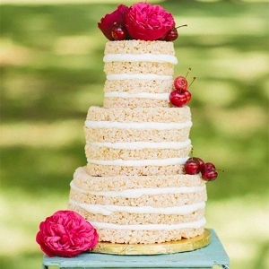 Looking for an alternative to traditional wedding cake? Check out our fifteen alternative wedding cake ideas like this fun rice krispy treat cake!