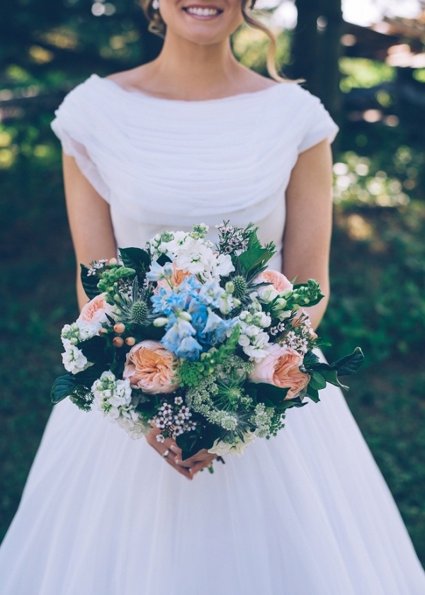 This bride rocked her grandmother's amazing vintage wedding dress!