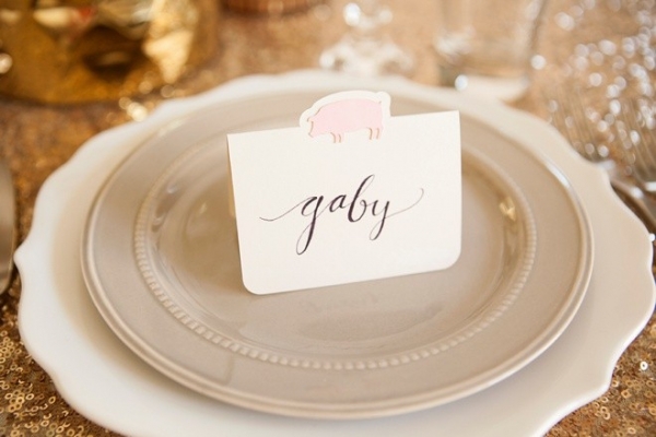 Adorable idea for wedding seating cards with the guests entrée choice!