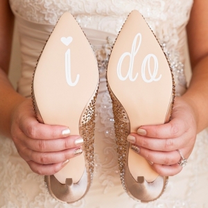 Learn how to make your own custom wedding shoes stickers!