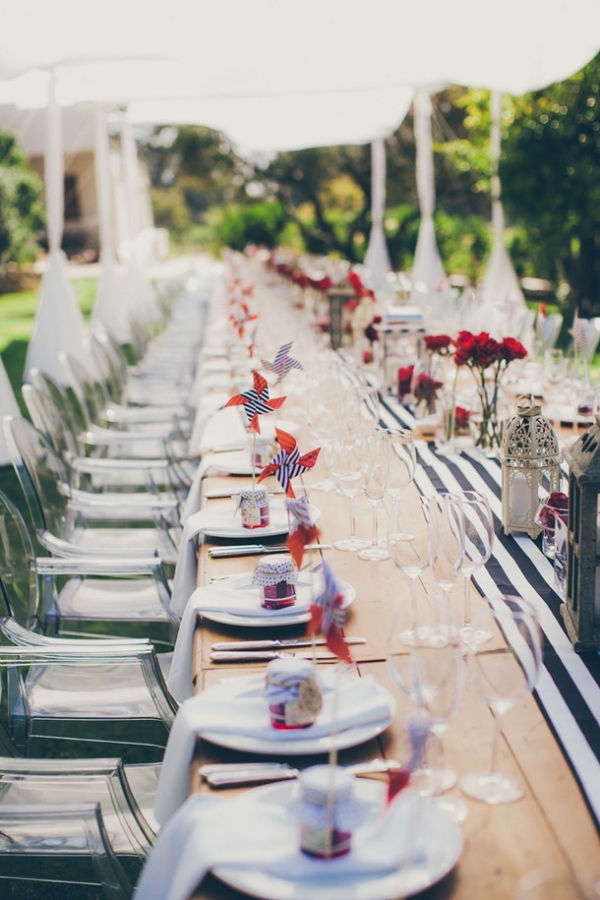 Black, white and red tablescape