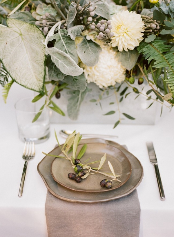 Organic industrial place setting