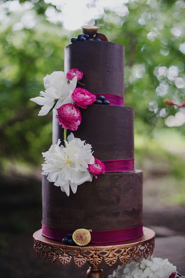Eggplant Color Wedding Cake