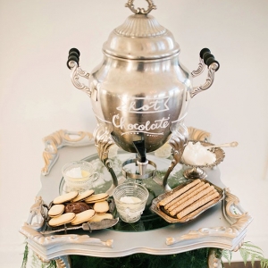 Winter Wedding Perfect Vintage Styled Hot Chocolate Bar Ali McLaughlin Photography