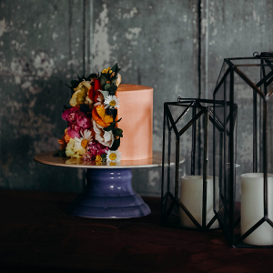Coral wedding cakes