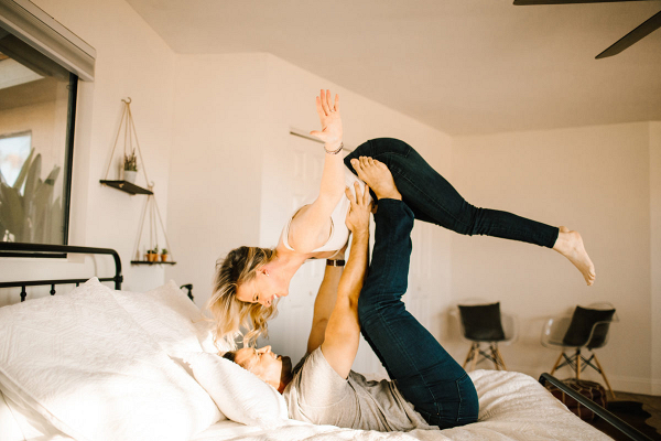 Flying on the bed