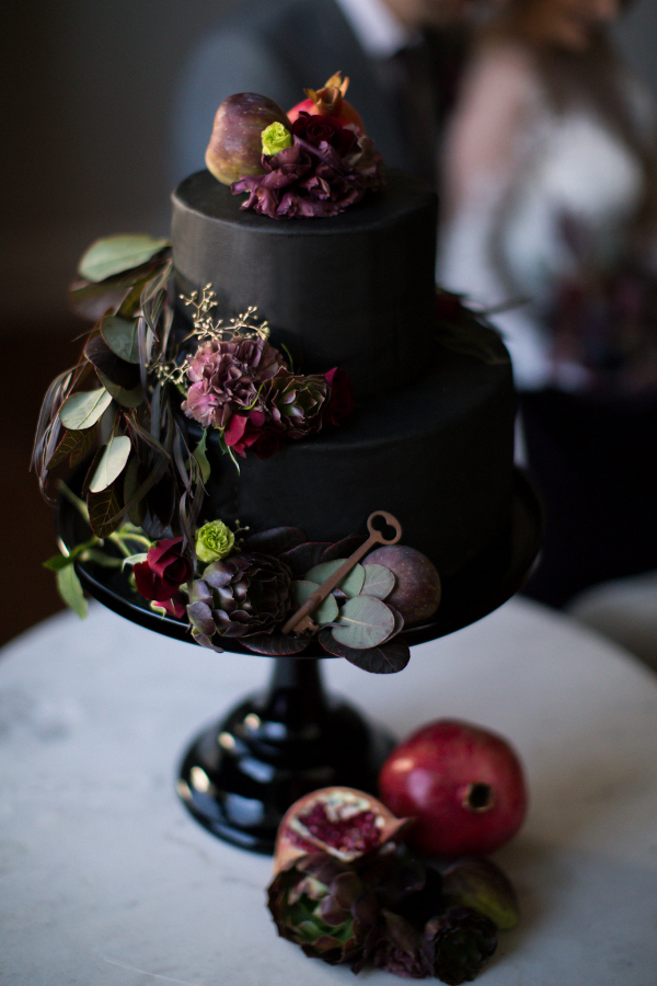 Black wedding cakes