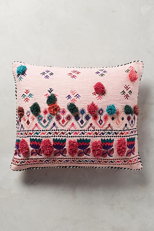 Tufted pillow