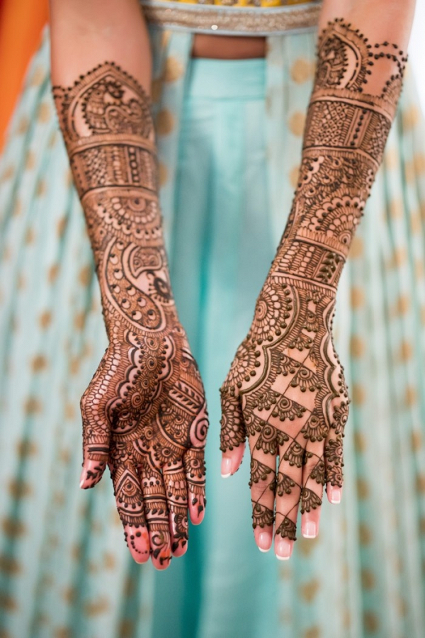 Modern Telugu & Gujarati Hindu Wedding - Aisle Society