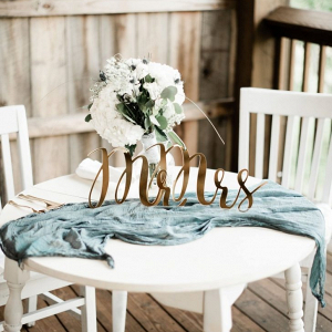 Rustic wedding sweetheart table