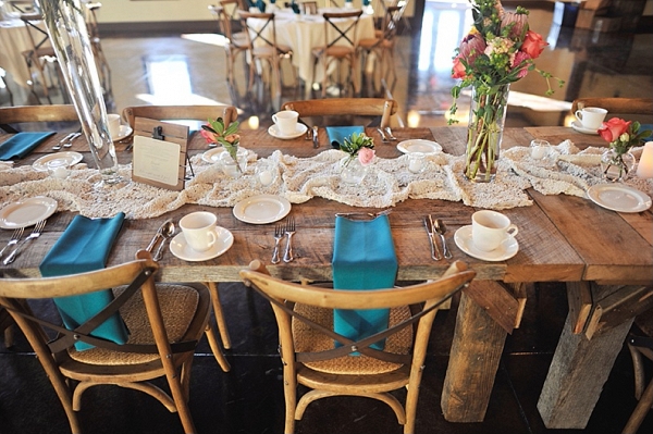 vintage tablescape on The Budget Savvy Bride