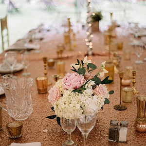 Gold and blush tablescape