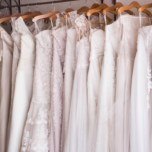Where to buy or sell used wedding dresses online