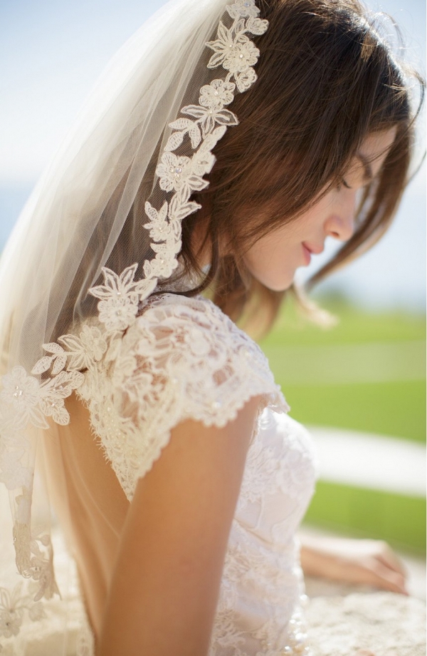 'Angelina' Lace Trim Tulle Veil