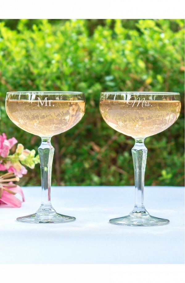Mr. & Mrs. Champagne Toasting Glasses Set of 2
