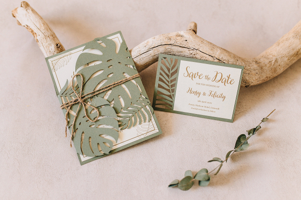 How to make your own Cricut wedding invites