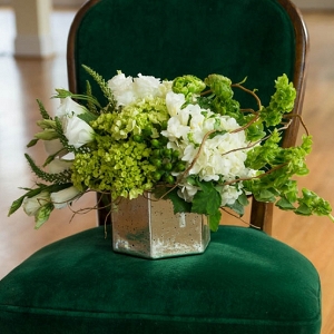 Green and white centerpiece
