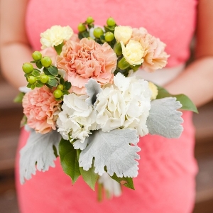 Peach bridesmaid bouquet