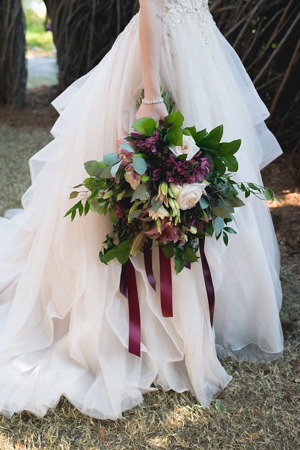 Organic and loose wedding bouquet