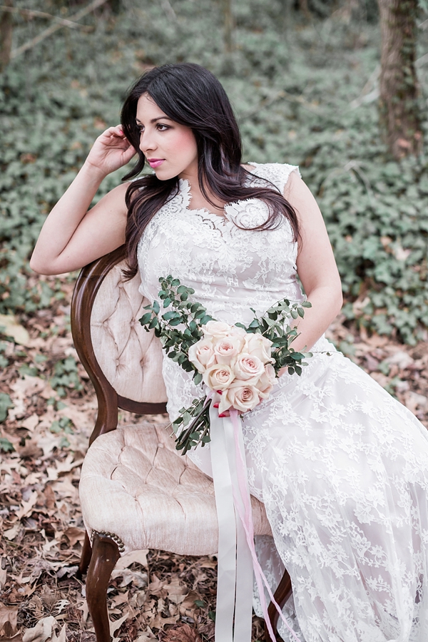 Vintage chic bride on chair